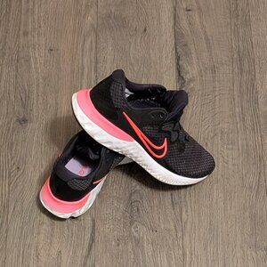 Nike Renew pink and black sneakers shoes size 9